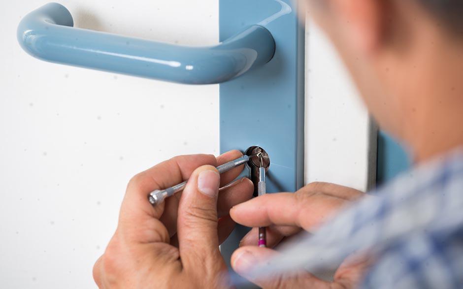  changer serrure porte Flins-Neuve-Église