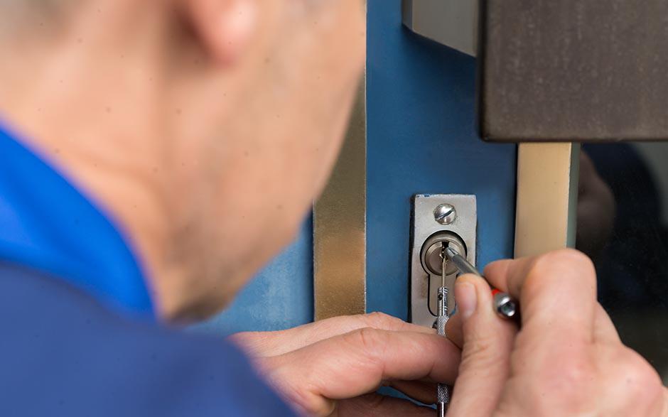  changer serrure porte Flins-Neuve-Église